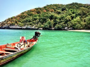 Boat Angthong National Marine Park